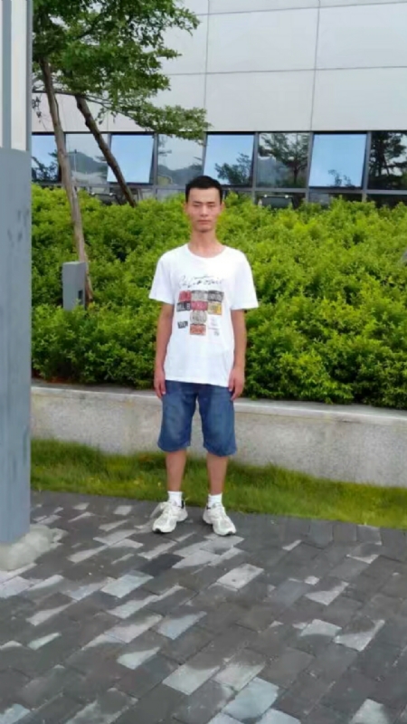 龙行天下的第一张照片--鹤山蓝颜知己交友网